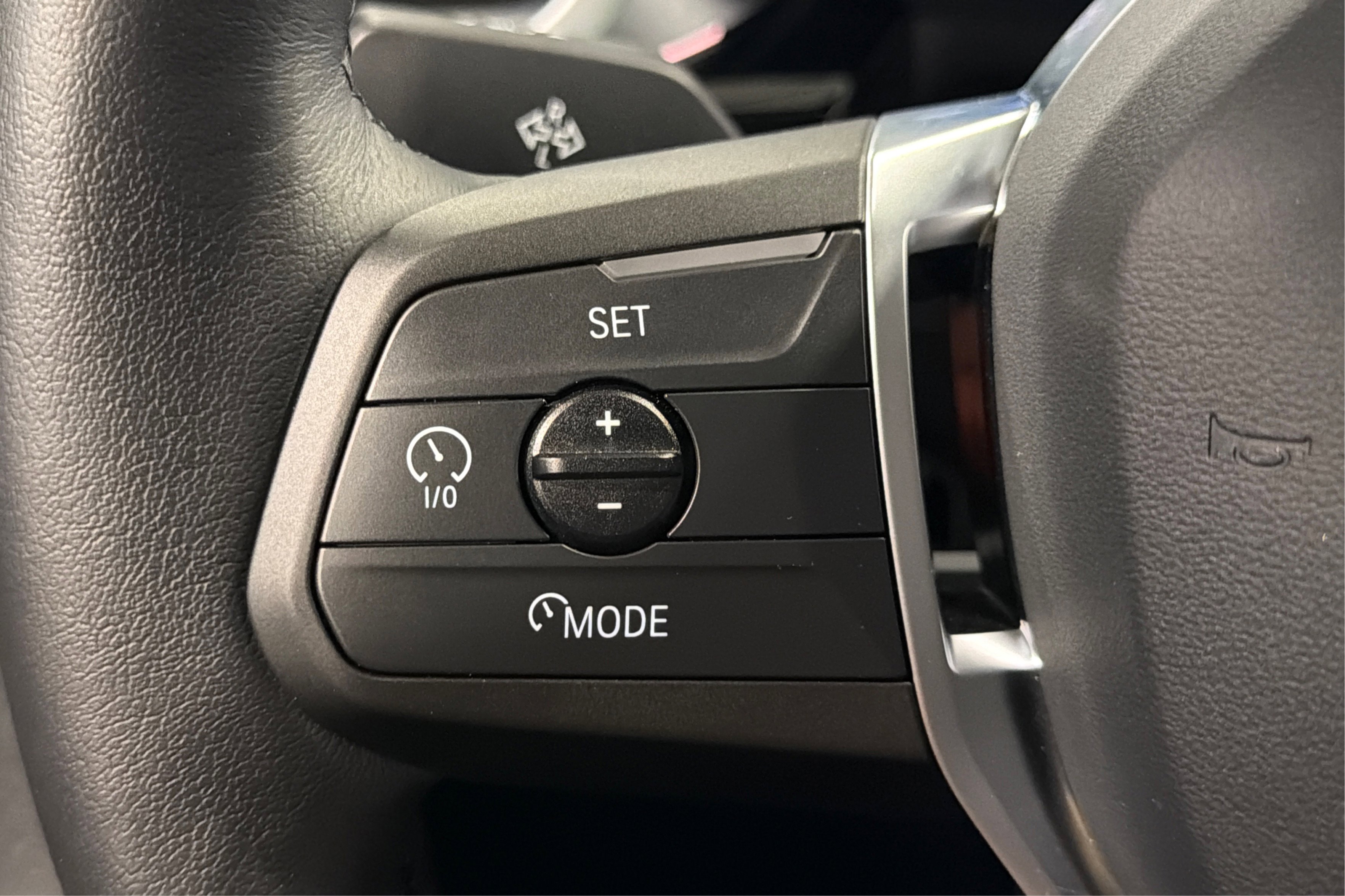 Used 2026 BMW X2 xDrive28i w/ Technology Package AWD/4WD image 24