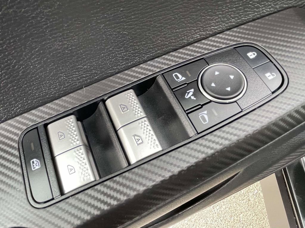 Used 2024 Mitsubishi Outlander SE Black Edition AWD/4WD image 26