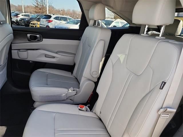New 2026 Kia Sorento X-Line EX image 16