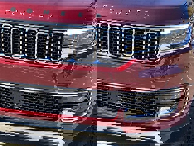 Used 2024 Jeep Wagoneer L Series II image 9