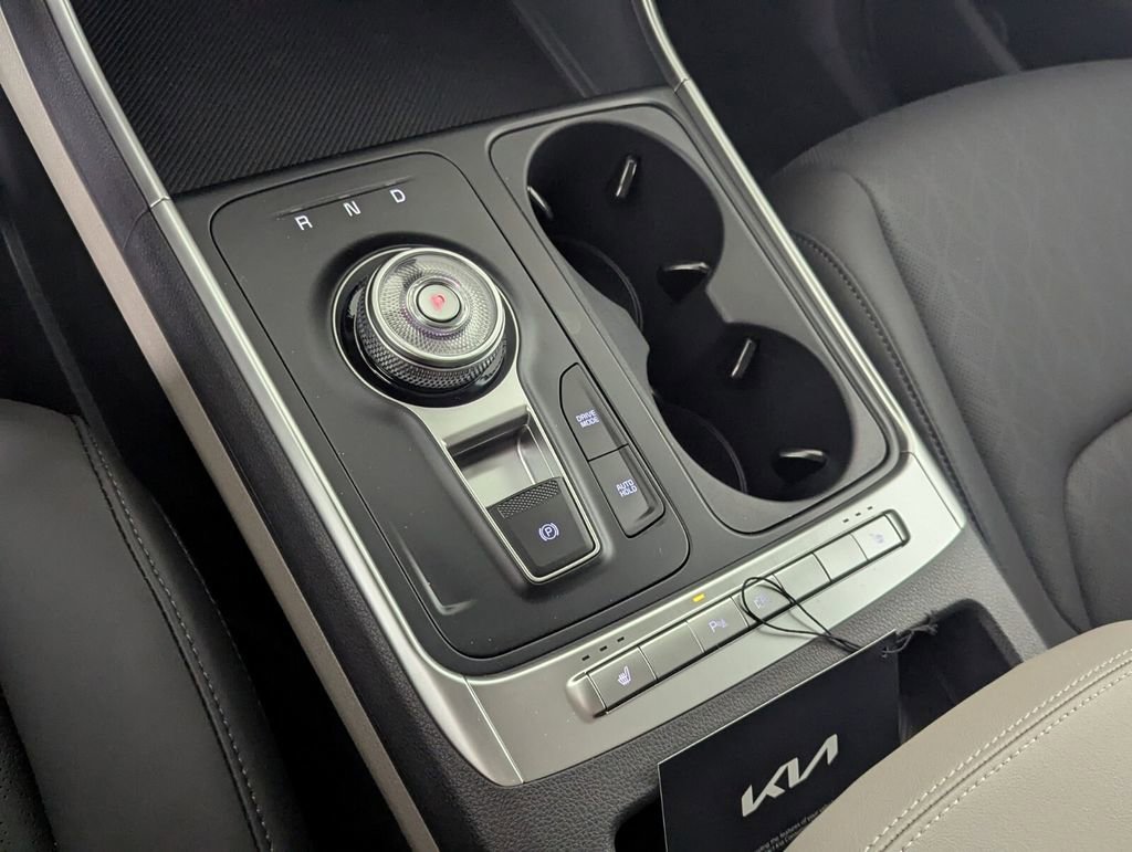 New 2026 Kia Carnival LXS FWD image 21