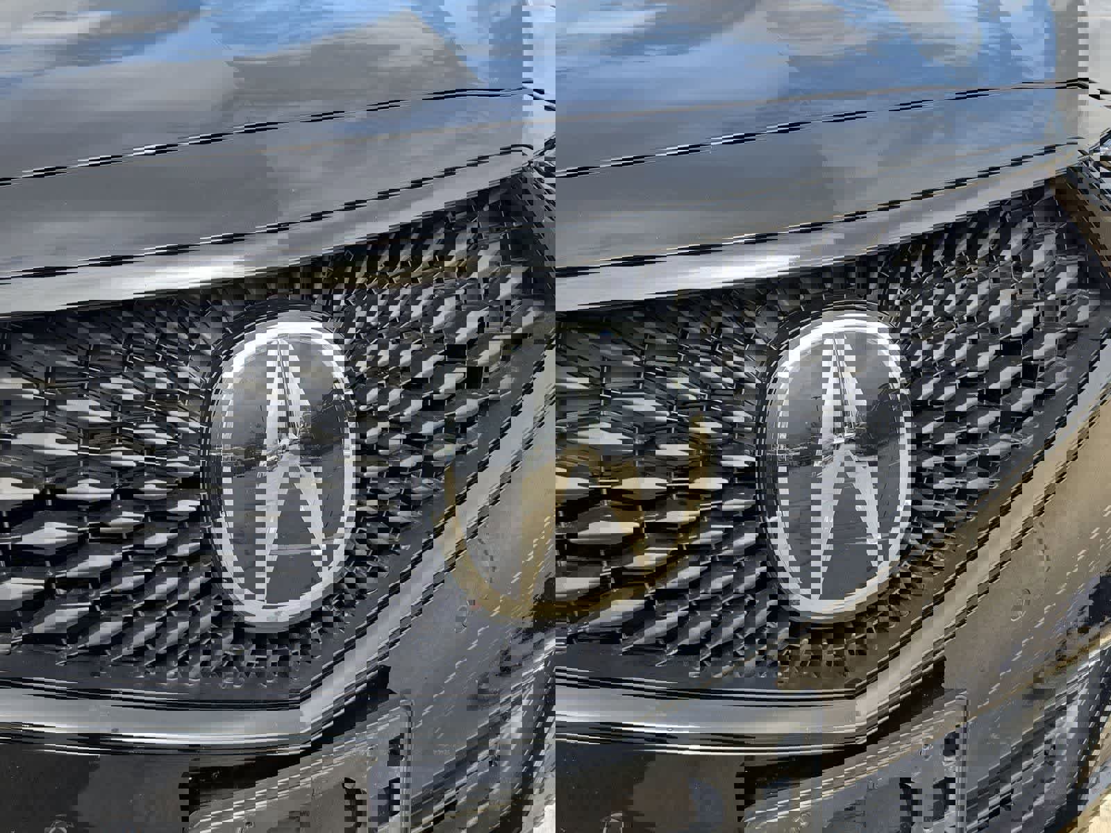 Used 2023 Acura MDX A-Spec image 11