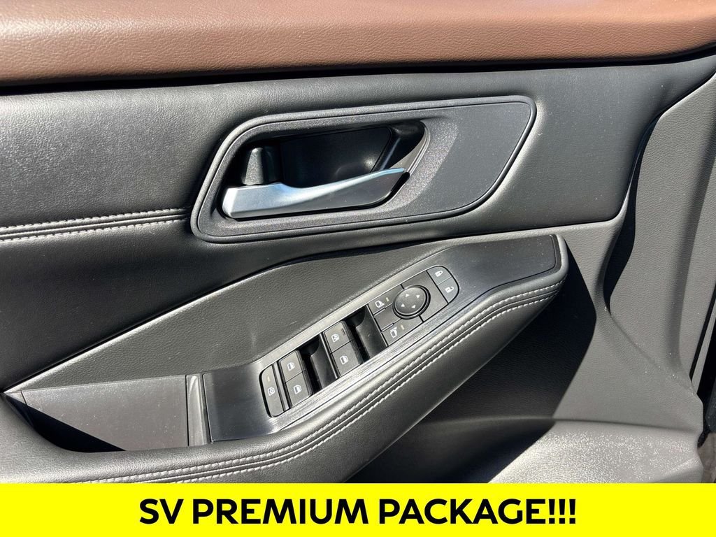 Used 2023 Nissan Rogue SV w/ SV Premium Package AWD/4WD image 17