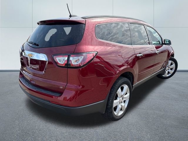 Used 2017 Chevrolet Traverse LT w/ Style and Technology Package video 4