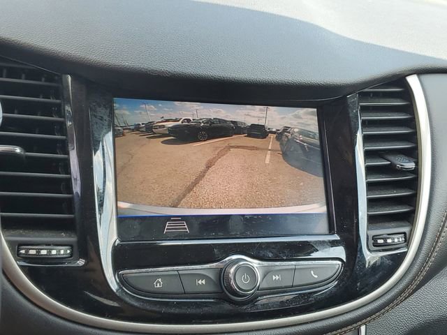 Used 2020 Chevrolet Trax LT w/ LT Convenience Package image 17