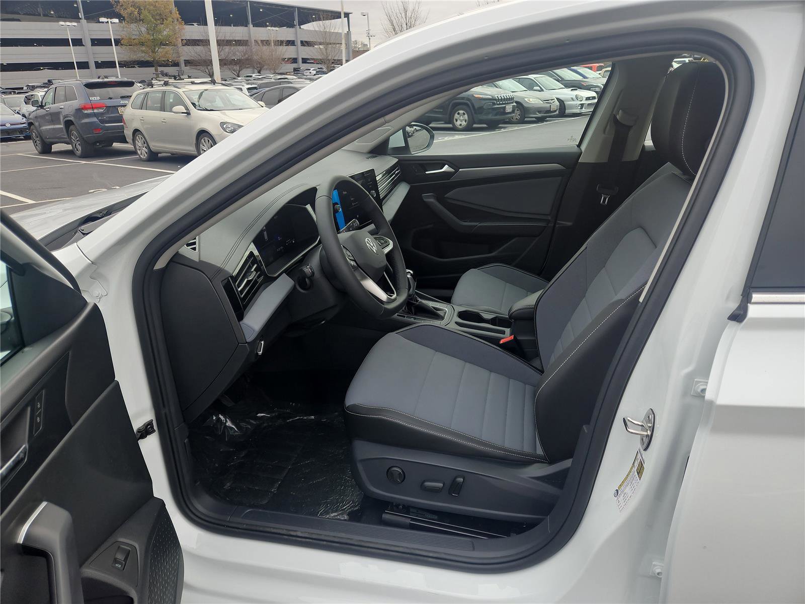 New 2026 Volkswagen Jetta SE image 13