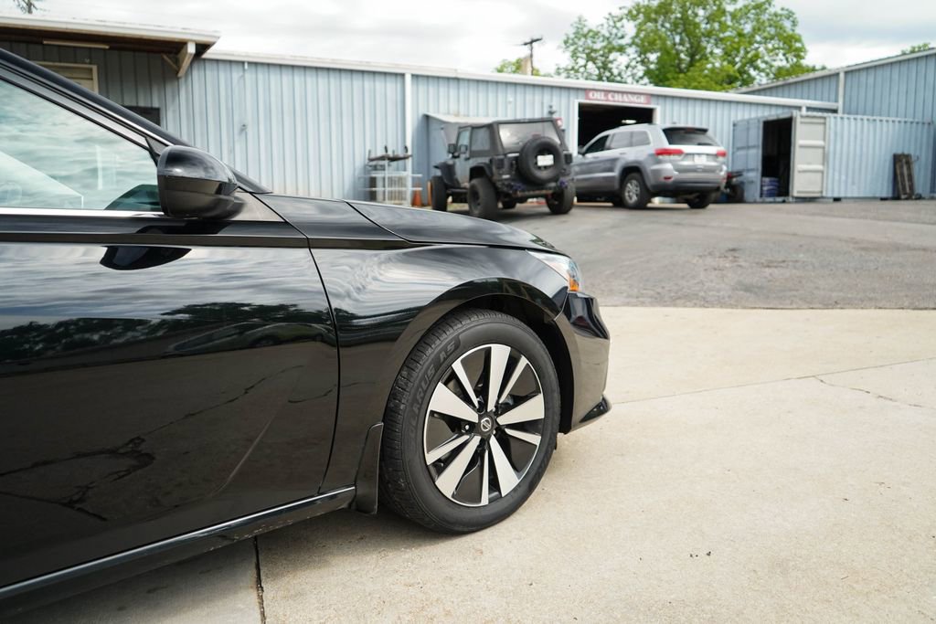Used 2022 Nissan Altima 2.5 SV FWD image 18