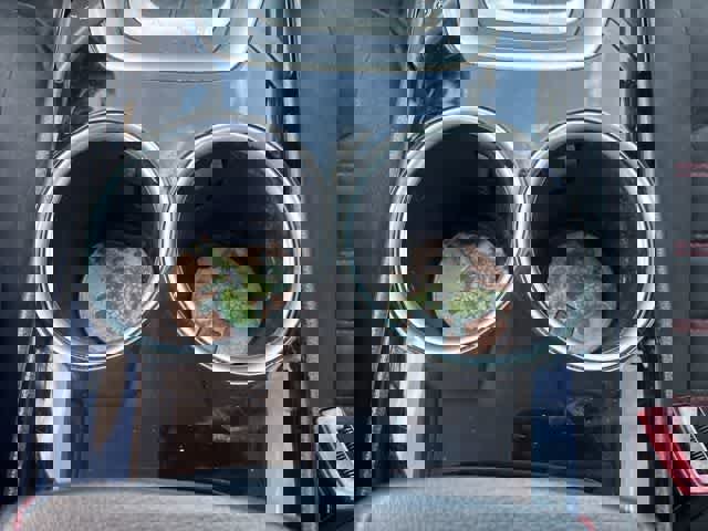 Used 2013 Ford Fusion SE FWD image 17