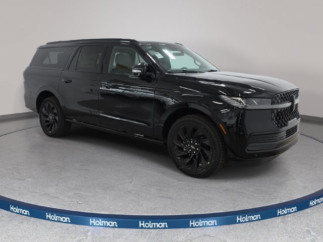 New 2027 Lincoln Navigator L Reserve w/ Jet Appearance Package AWD/4WD image 3