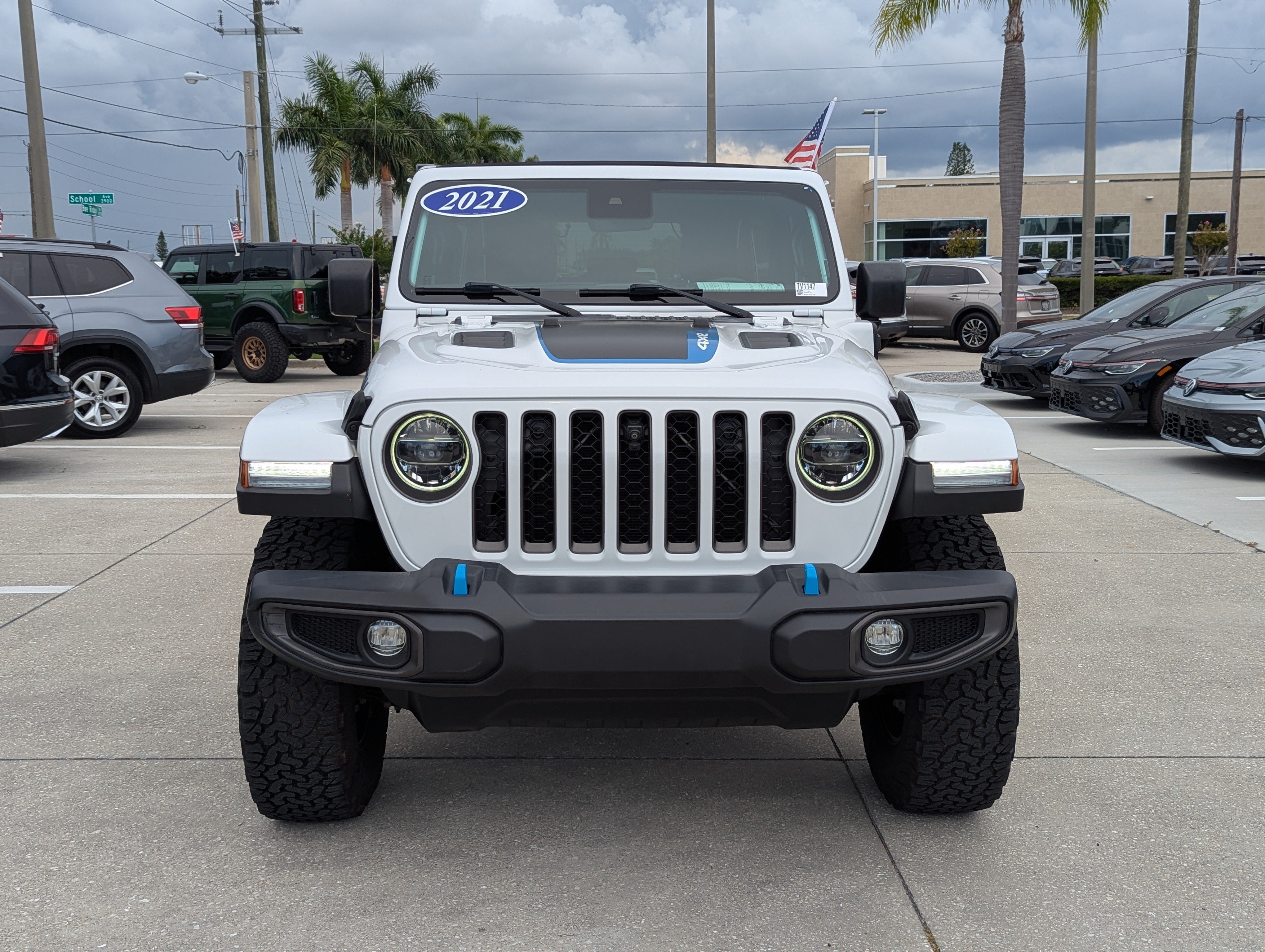 Used 2021 Jeep Wrangler Unlimited Rubicon 4xe w/ Safety Group AWD/4WD image 8