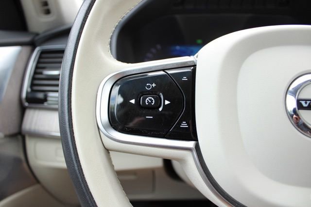 Used 2024 Volvo XC90 B6 Ultimate w/ Lounge Package AWD/4WD image 32