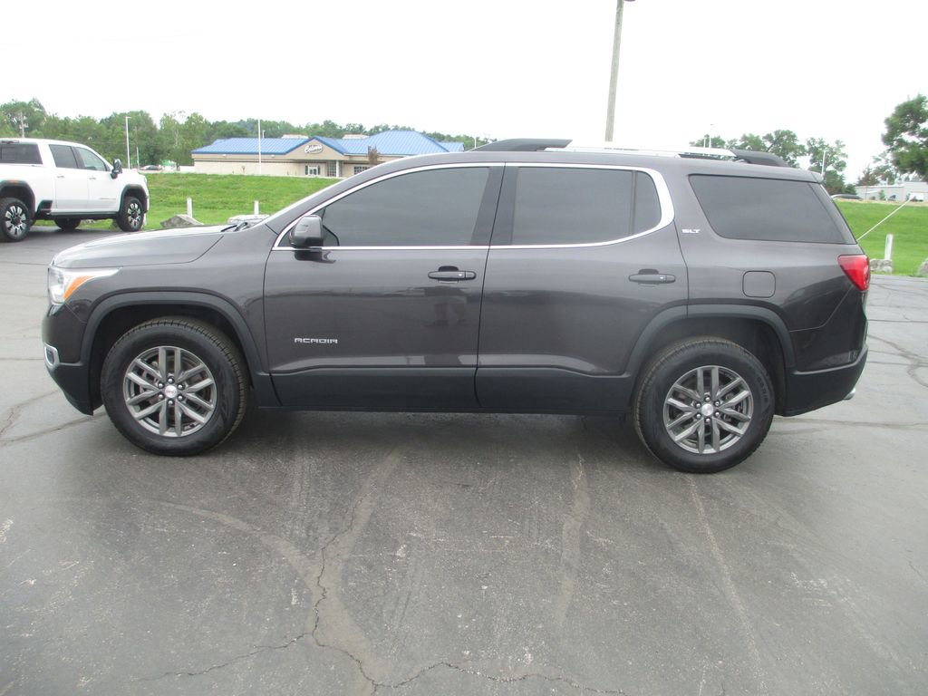 Used 2018 GMC Acadia SLT w/ LPO, Floor Liner Package FWD image 9