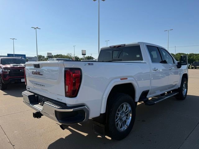 Used 2020 GMC Sierra 2500 SLT w/ SLT Premium Plus Package AWD/4WD image 3