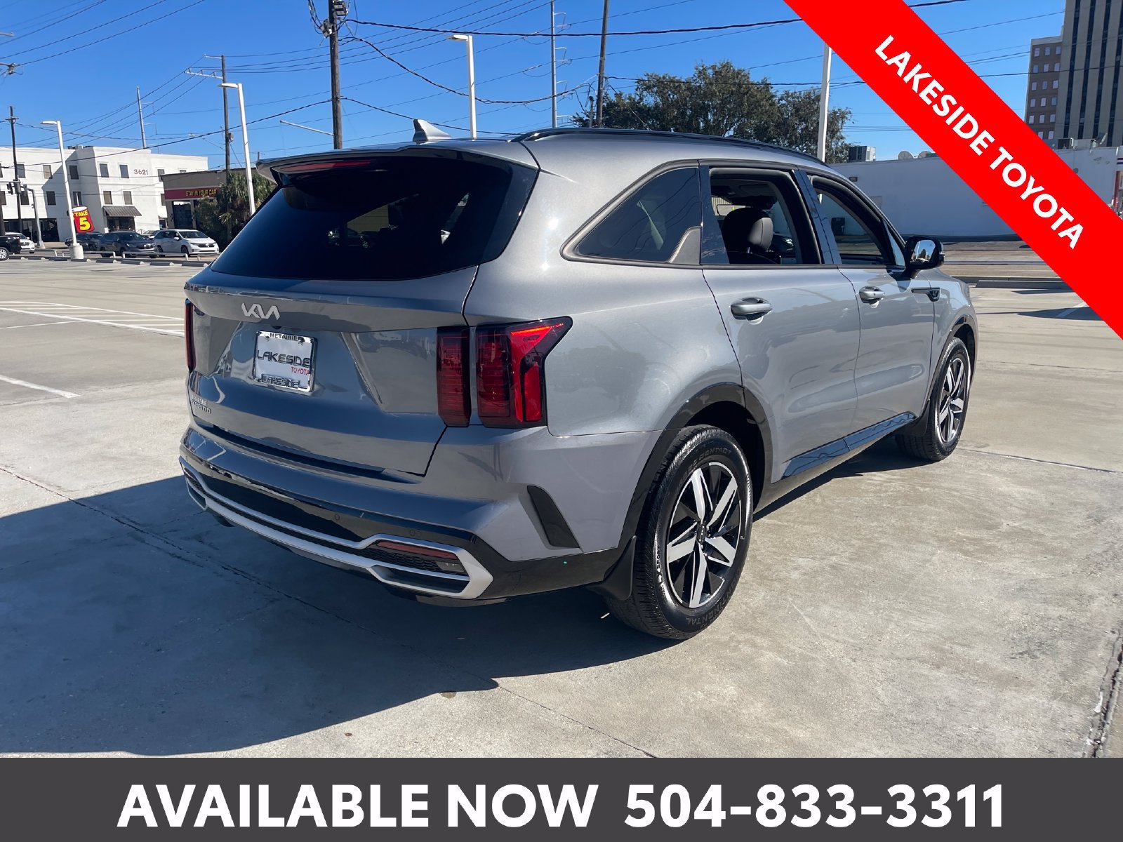 Used 2023 Kia Sorento S FWD image 5