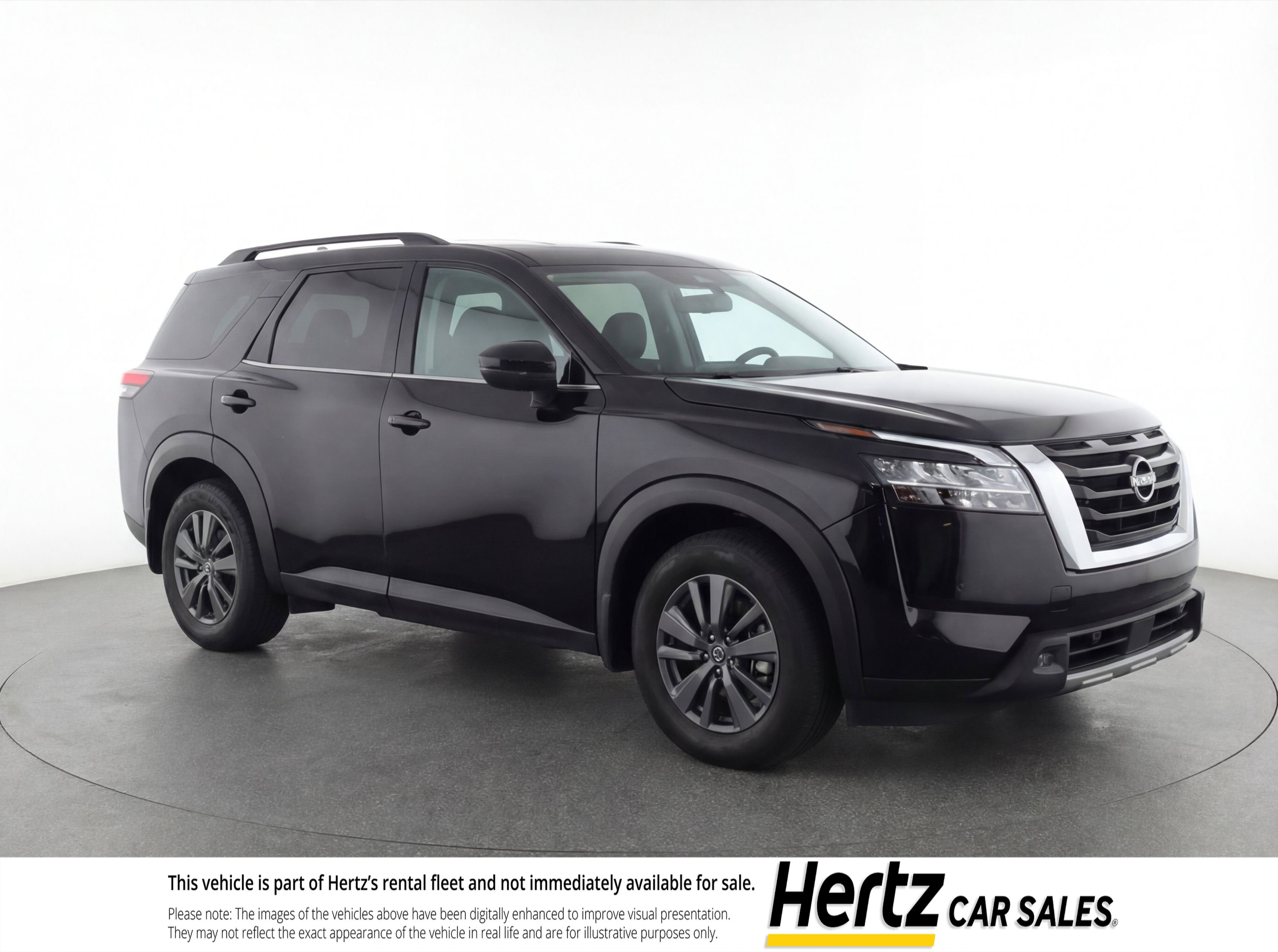Used 2024 Nissan Pathfinder SV image 1