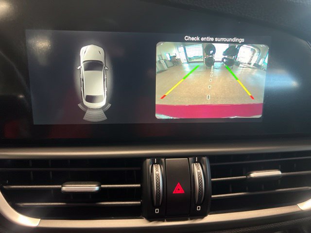 Used 2017 Alfa Romeo Giulia AWD w/ Sport Appearance Package image 29