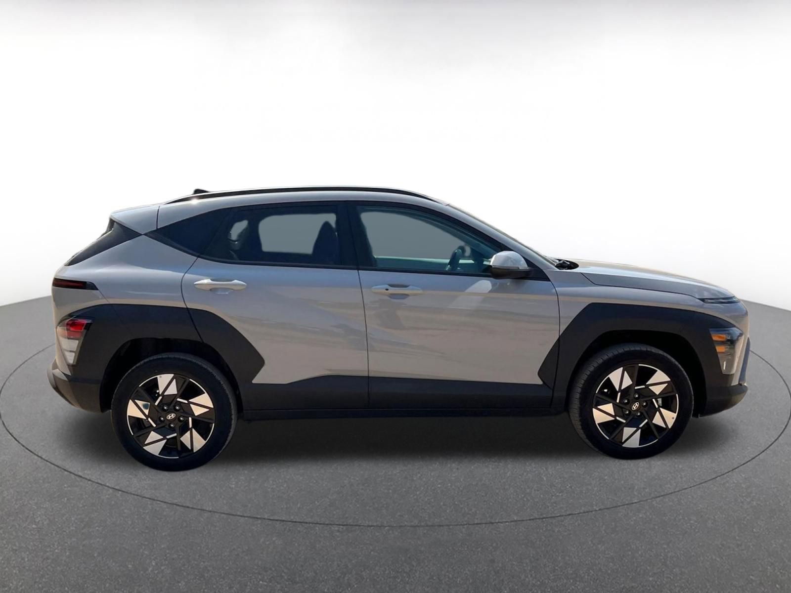 Used 2025 Hyundai Kona SEL AWD/4WD image 17