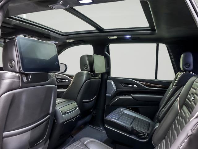 Used 2023 Cadillac Escalade Sport Platinum w/ LPO, ONYX Package image 12