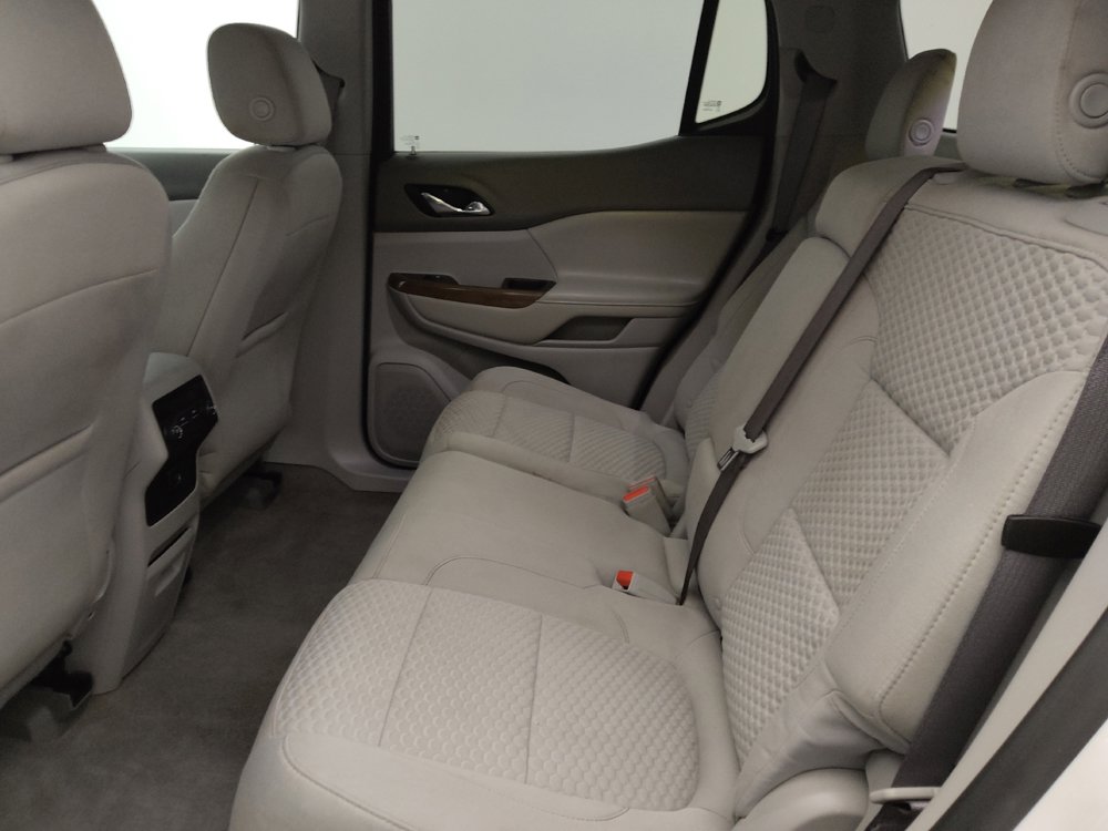 Used 2017 GMC Acadia SLE image 18