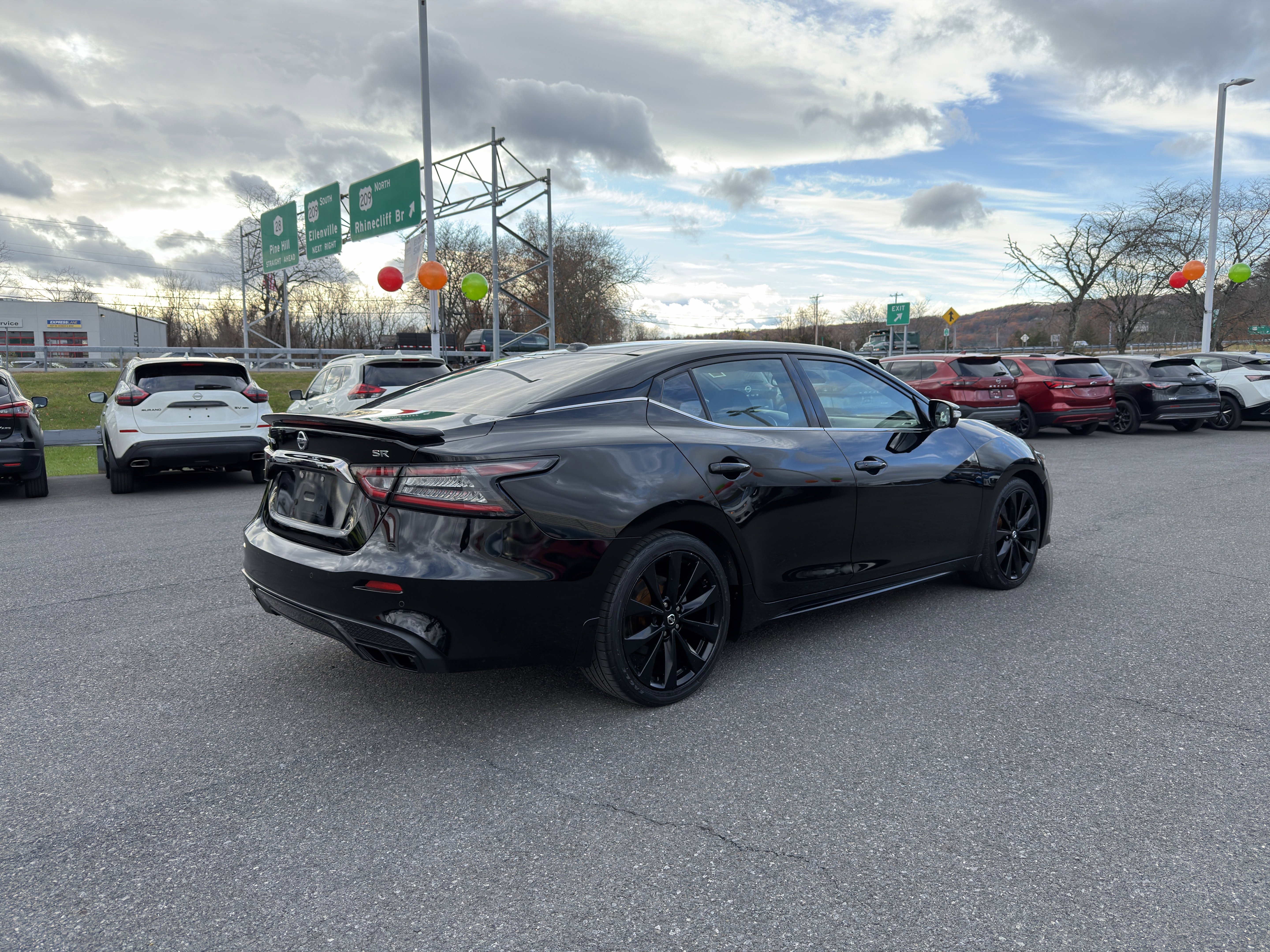 Used 2019 Nissan Maxima SR w/ Premium Package image 5