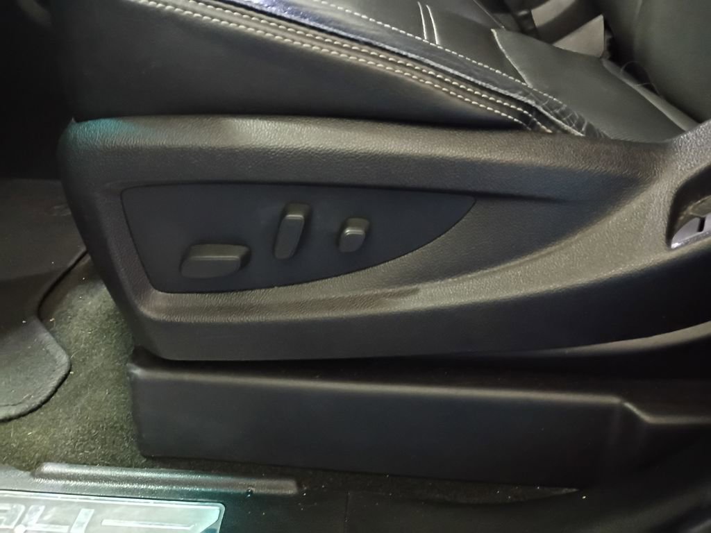 Used 2016 GMC Yukon Denali w/ Open Road Package image 16