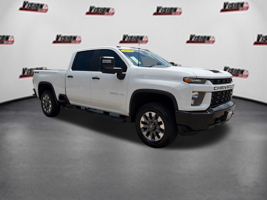 Used 2022 Chevrolet Silverado 2500 Custom w/ Custom Value Package AWD/4WD image 3