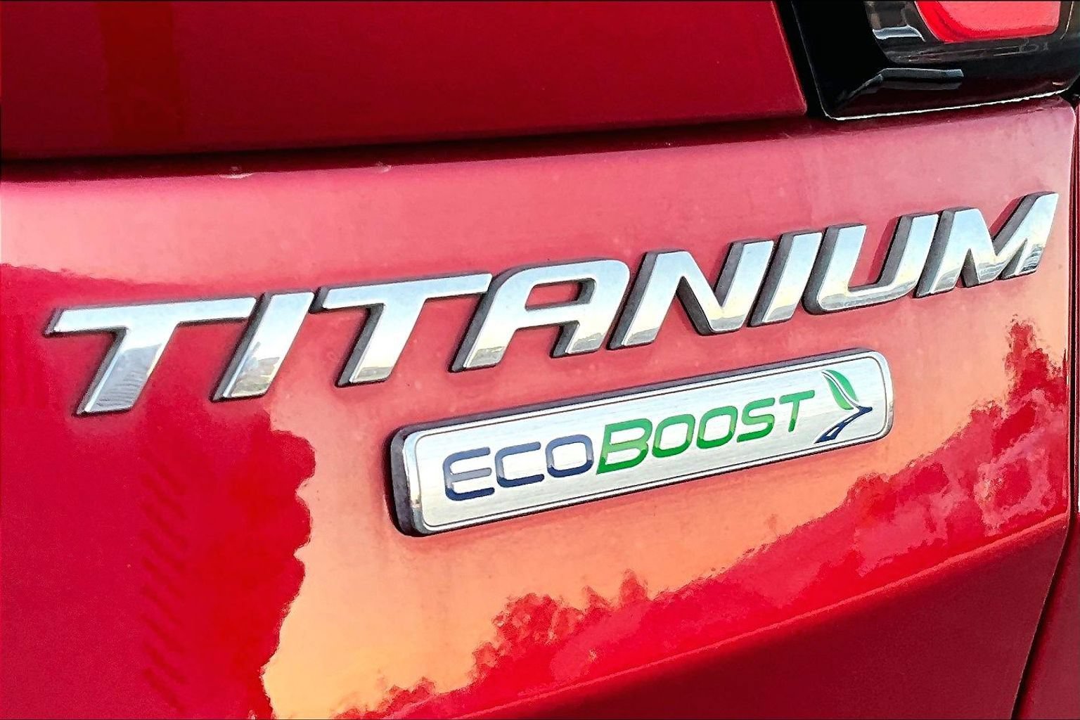 Used 2017 Ford Escape Titanium FWD image 31