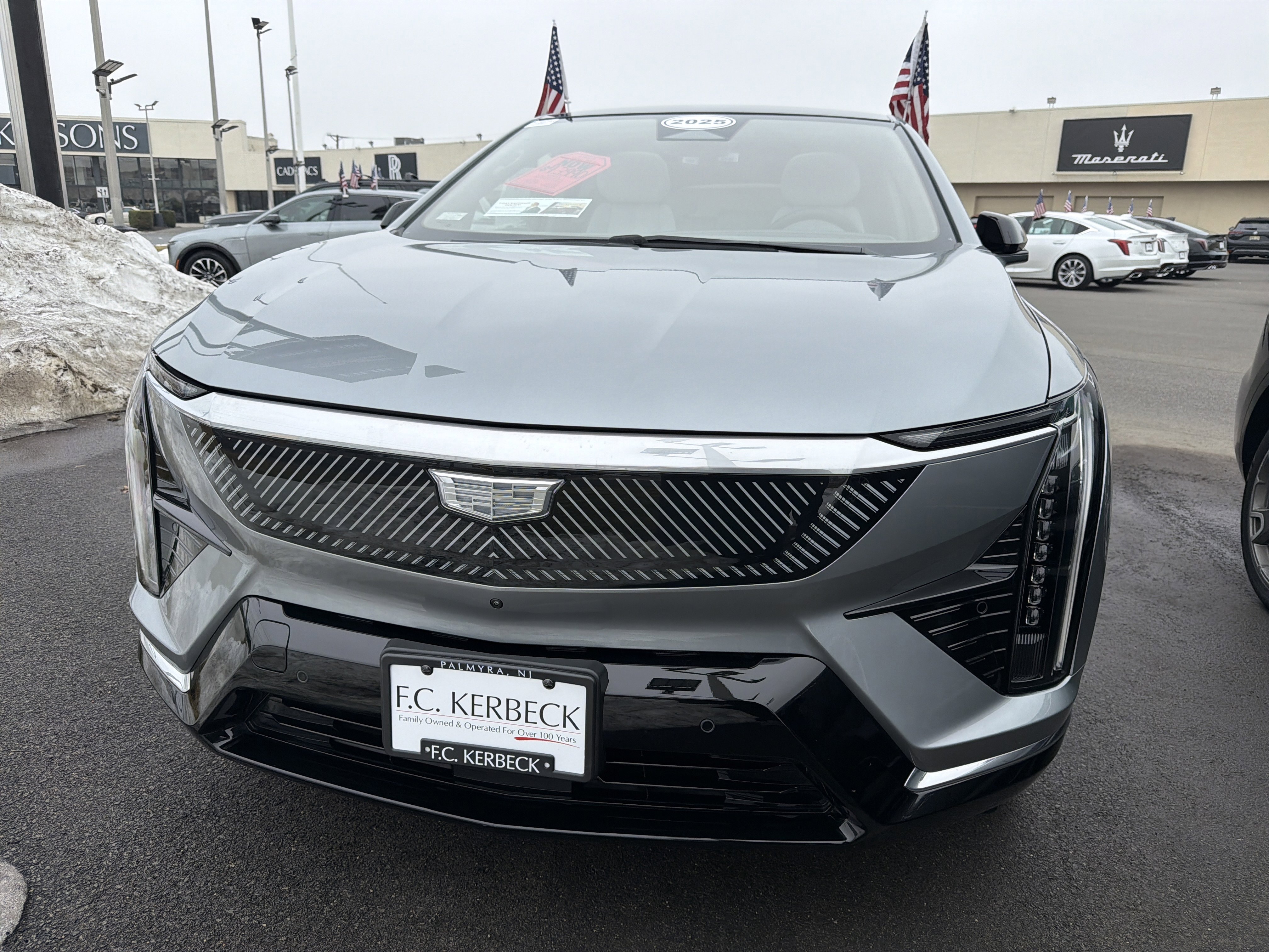 Certified 2025 Cadillac Optiq Luxury 1 w/ LPO, Floor Liner Package image 2