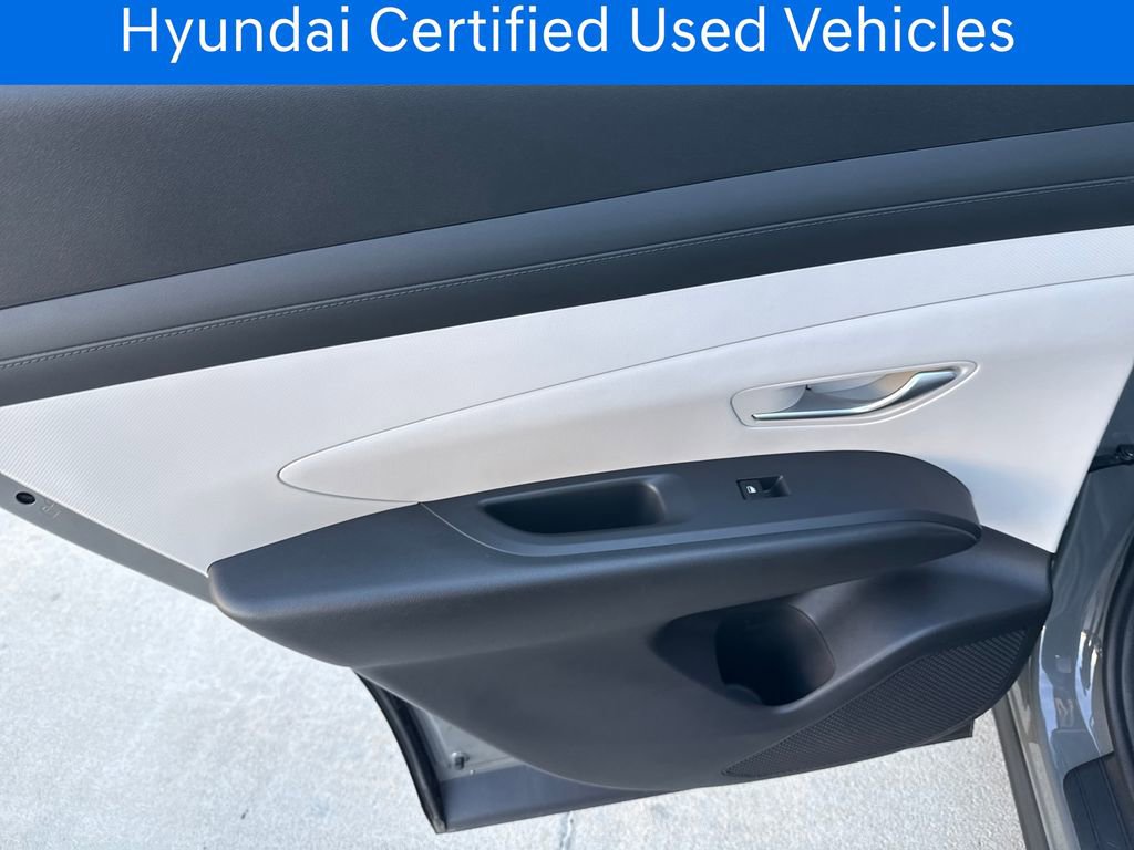 Certified 2025 Hyundai Tucson SE FWD image 14