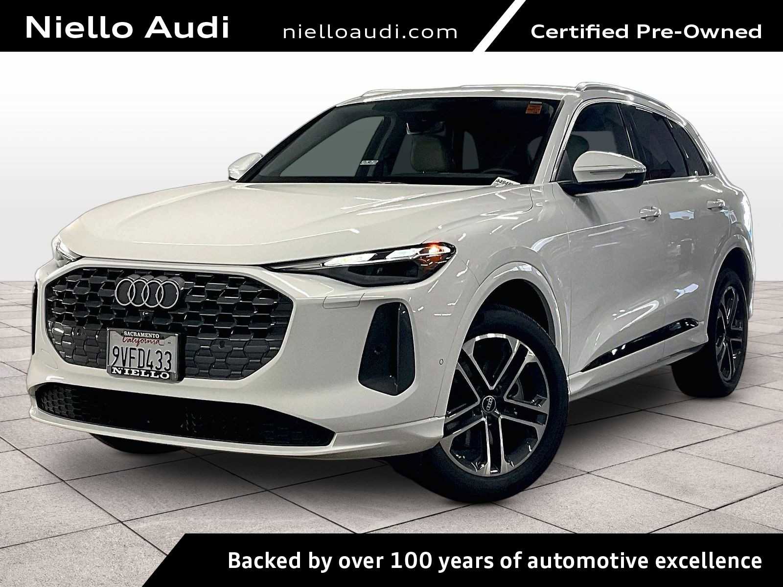 Certified 2025 Audi Q5 Premium w/ Convenience Package AWD/4WD image 1