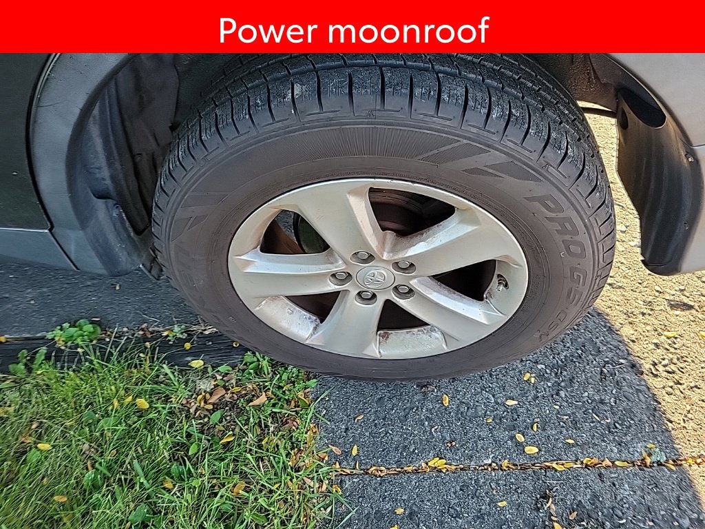 Used 2014 Toyota RAV4 XLE AWD/4WD image 5