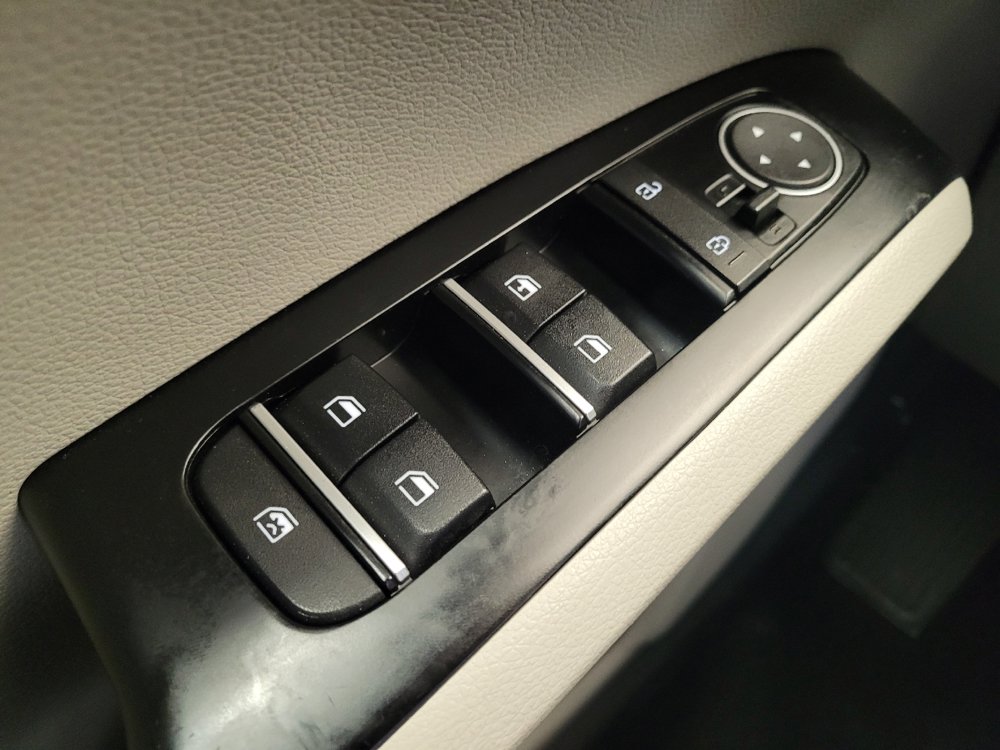 Used 2023 Kia Soul LX FWD image 27