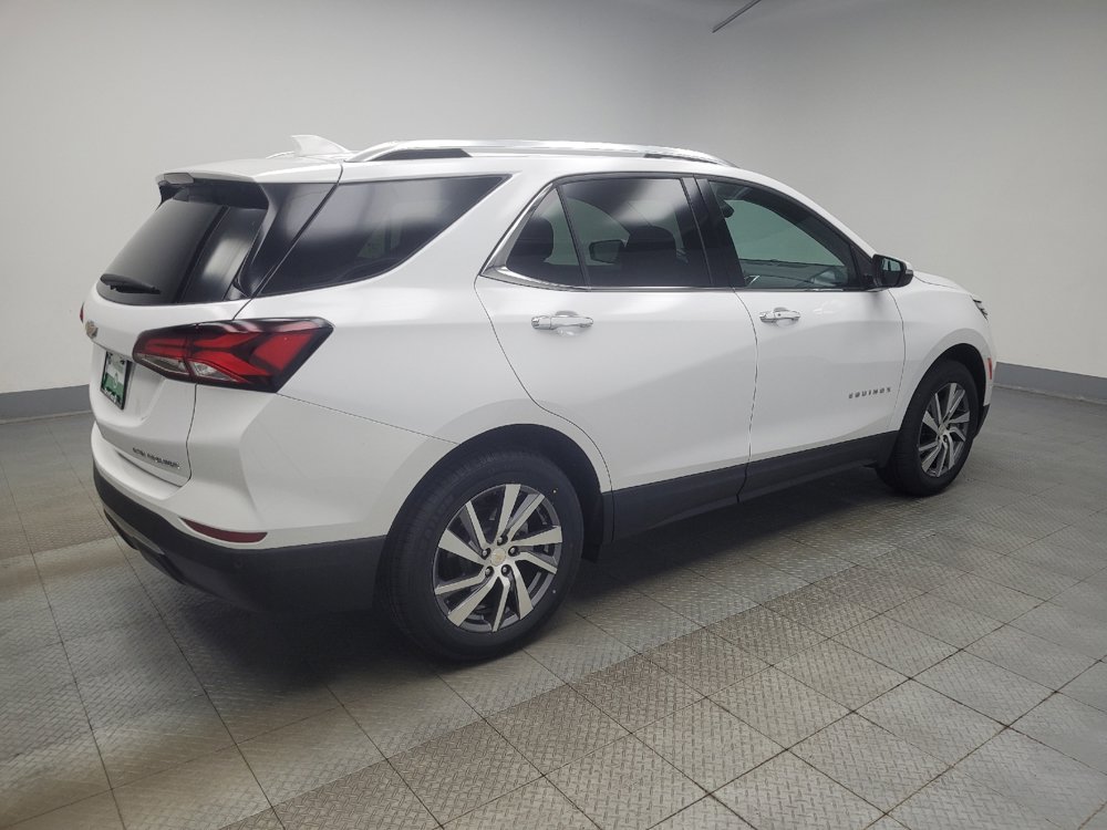 Used 2024 Chevrolet Equinox Premier AWD/4WD image 10