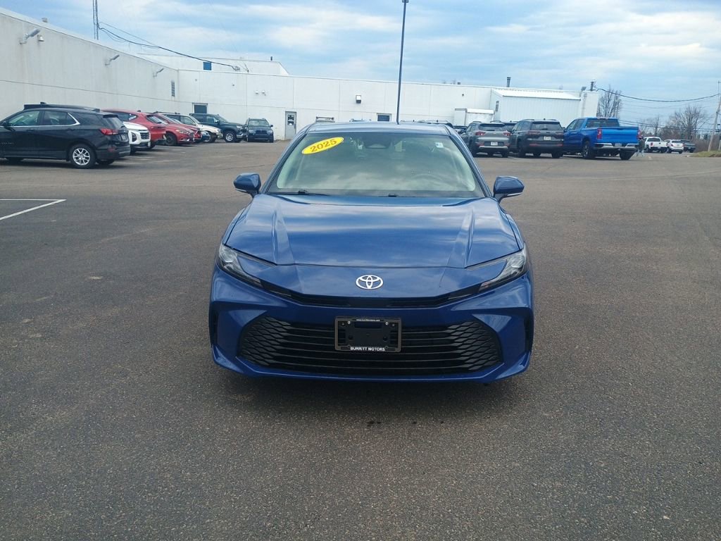 Used 2025 Toyota Camry LE w/ Convenience Package AWD/4WD image 2