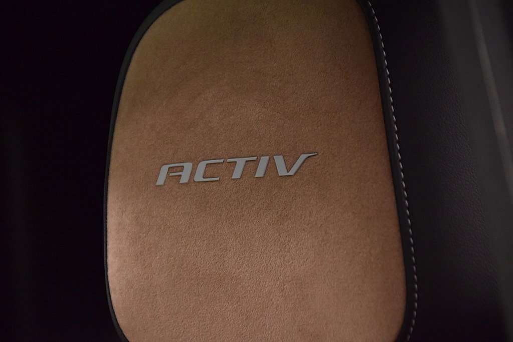 New 2026 Chevrolet Equinox ACTIV w/ Safety and Technology Package image 29