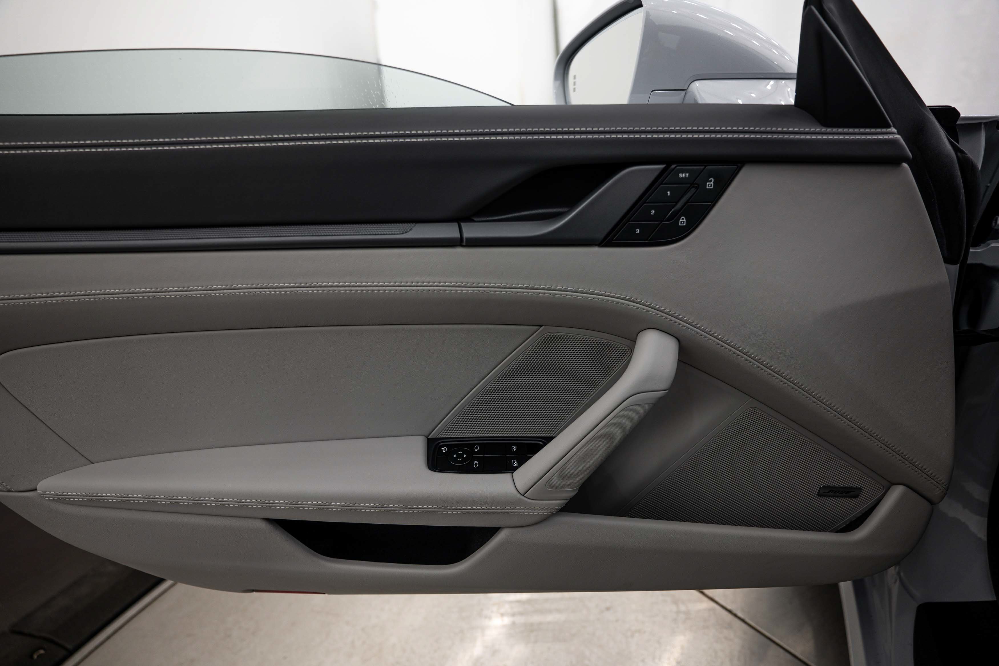 Certified 2025 Porsche 911 Carrera RWD image 20