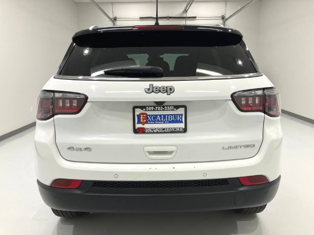 Used 2025 Jeep Compass Limited AWD/4WD image 13