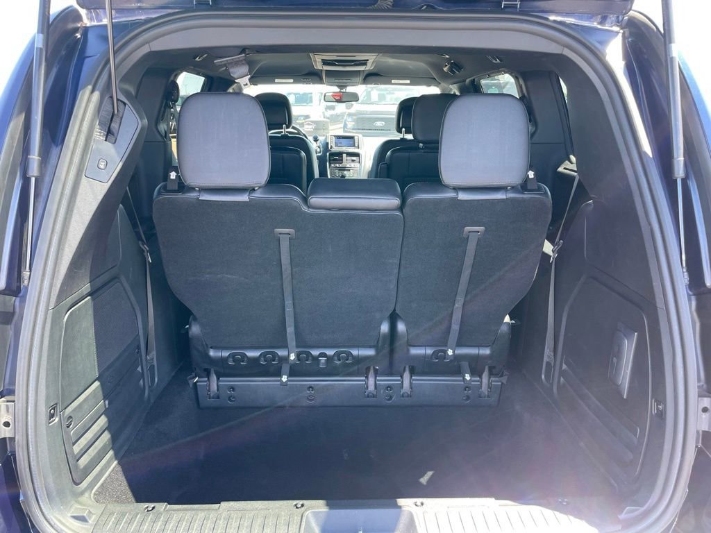 Used 2012 Dodge Grand Caravan R/T w/ Safety Sphere Group FWD image 31