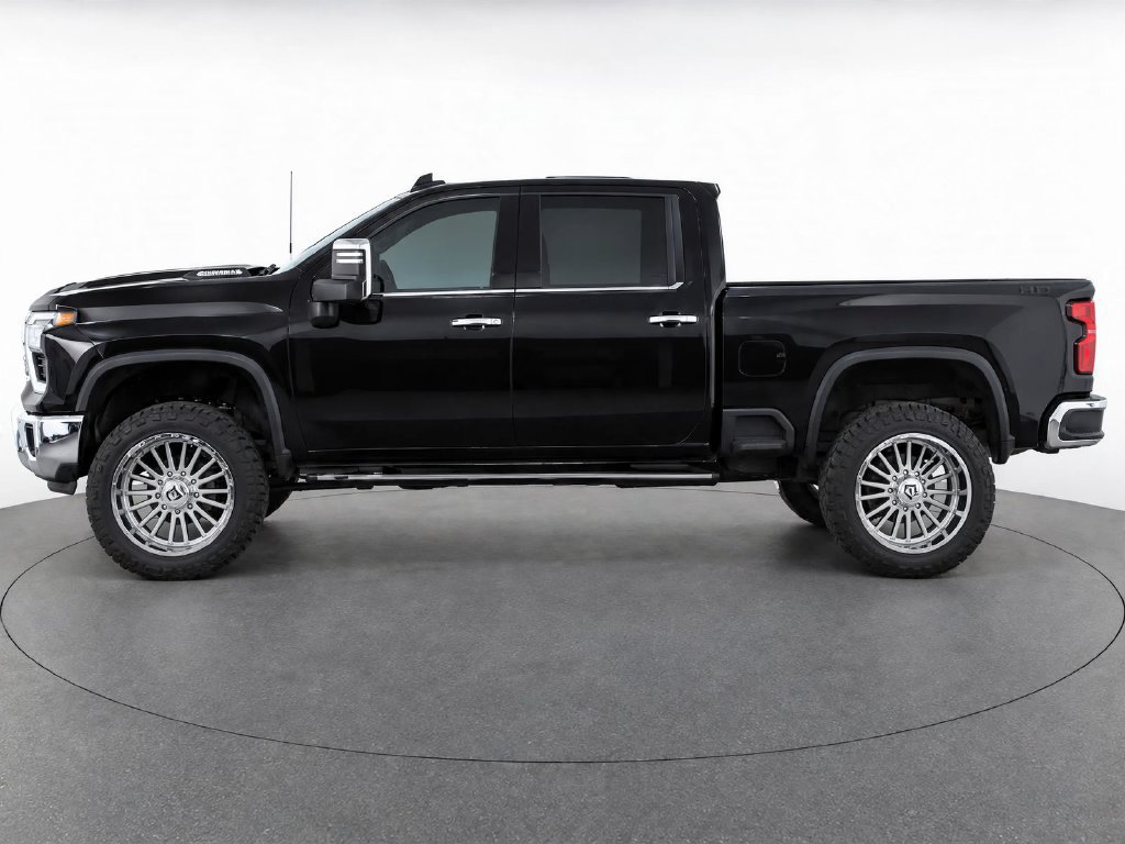 Used 2024 Chevrolet Silverado 2500 LTZ w/ LTZ Premium Package AWD/4WD image 6