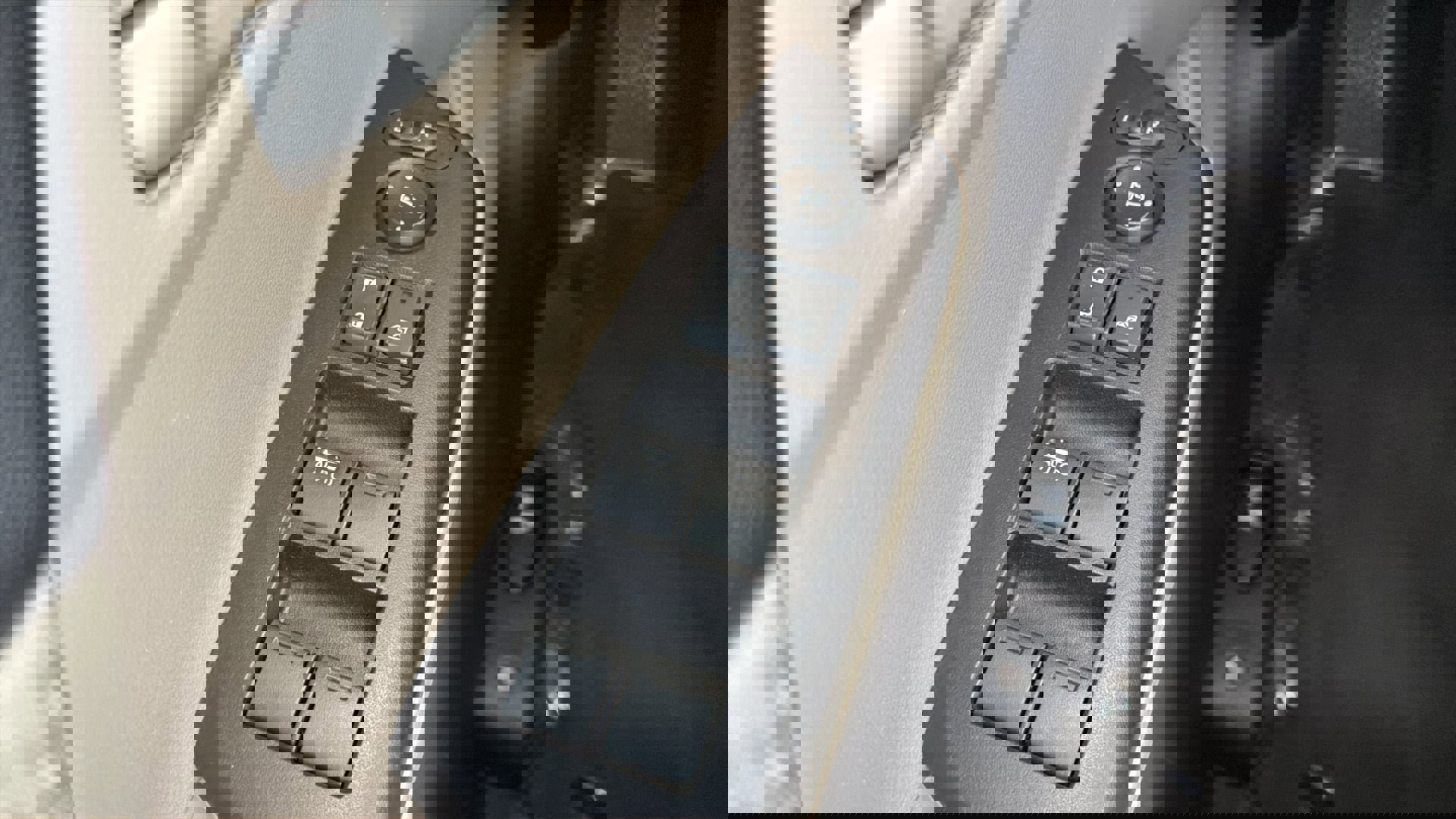 Used 2015 Honda Civic SE image 19