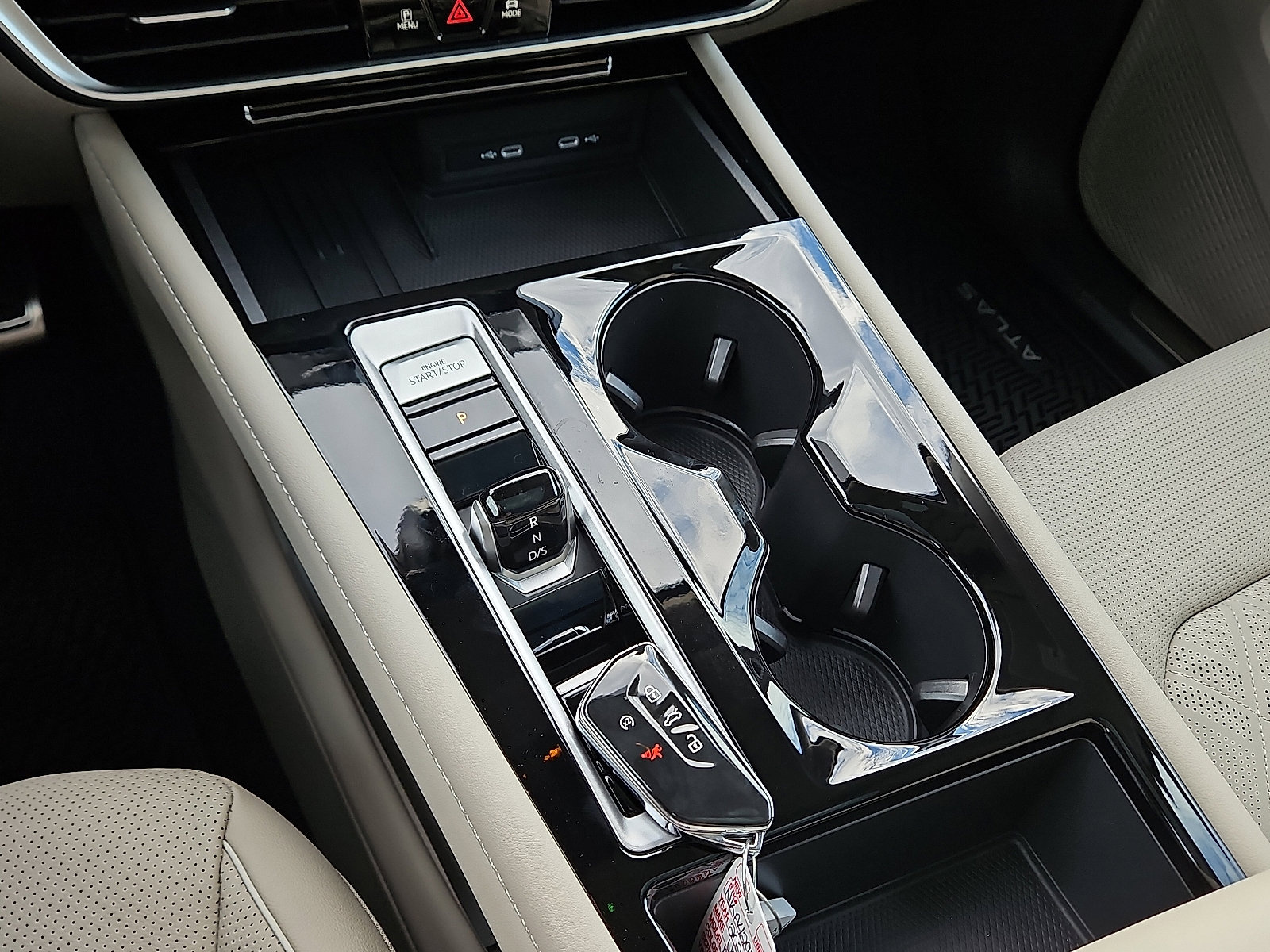 New 2026 Volkswagen Atlas SEL Premium R-Line image 18