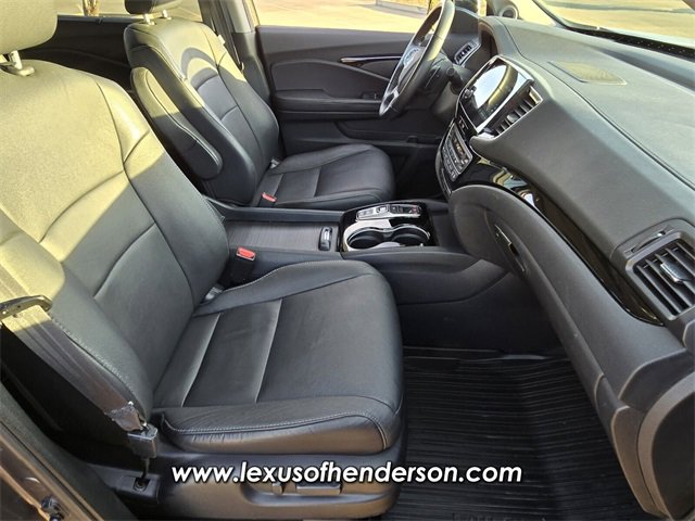 Used 2021 Honda Pilot Touring image 18