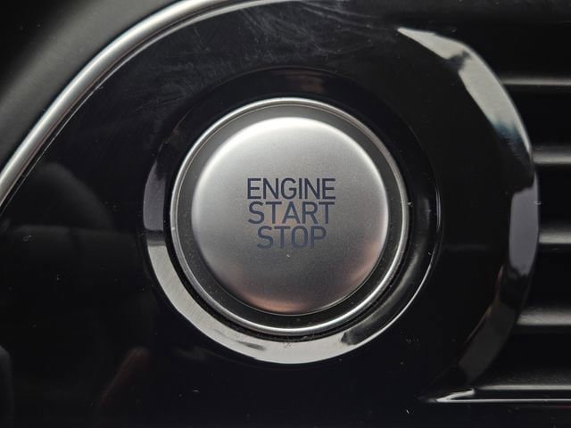 Used 2021 Genesis G70 3.3T AWD/4WD image 20