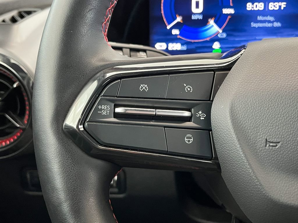 Certified 2024 Chevrolet Equinox EV RS image 20