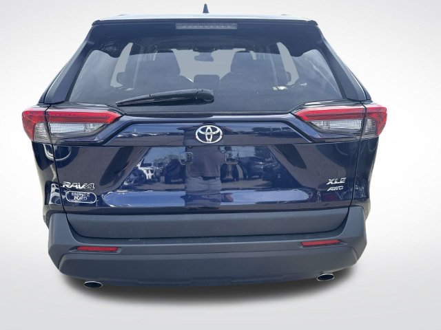 Used 2025 Toyota RAV4 XLE AWD/4WD image 4