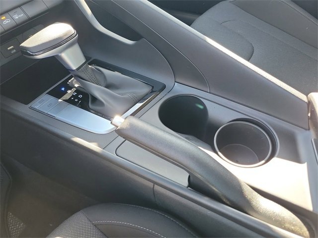 Certified 2025 Hyundai Elantra SE image 13