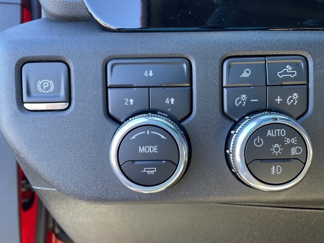 New 2026 GMC Sierra 3500 SLE image 18