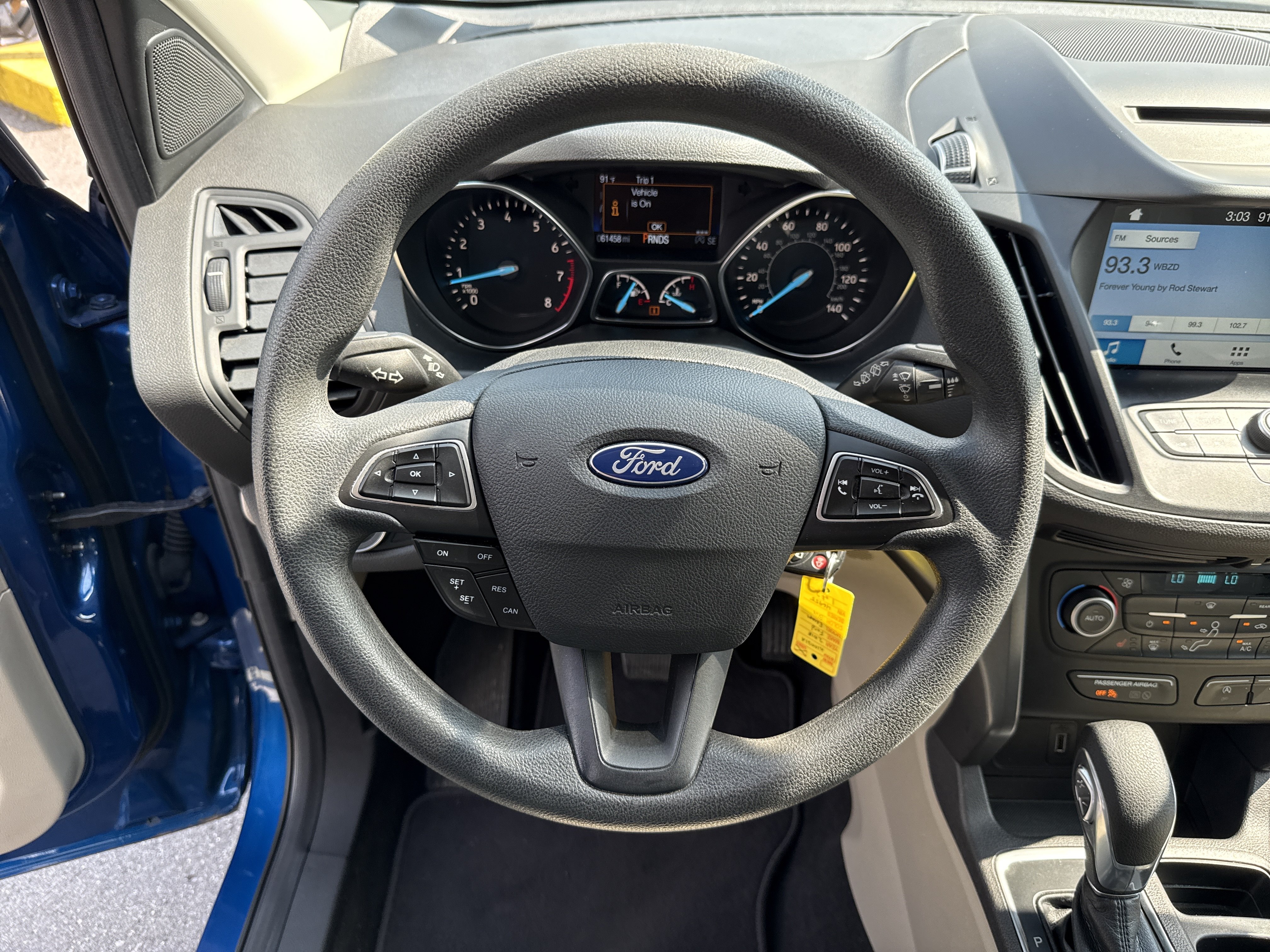 Used 2018 Ford Escape SE w/ SE Sync 3 Package AWD/4WD image 17