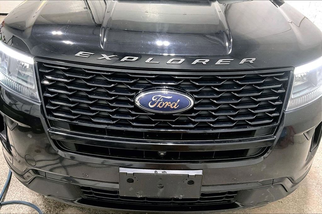 Used 2019 Ford Explorer Sport image 33
