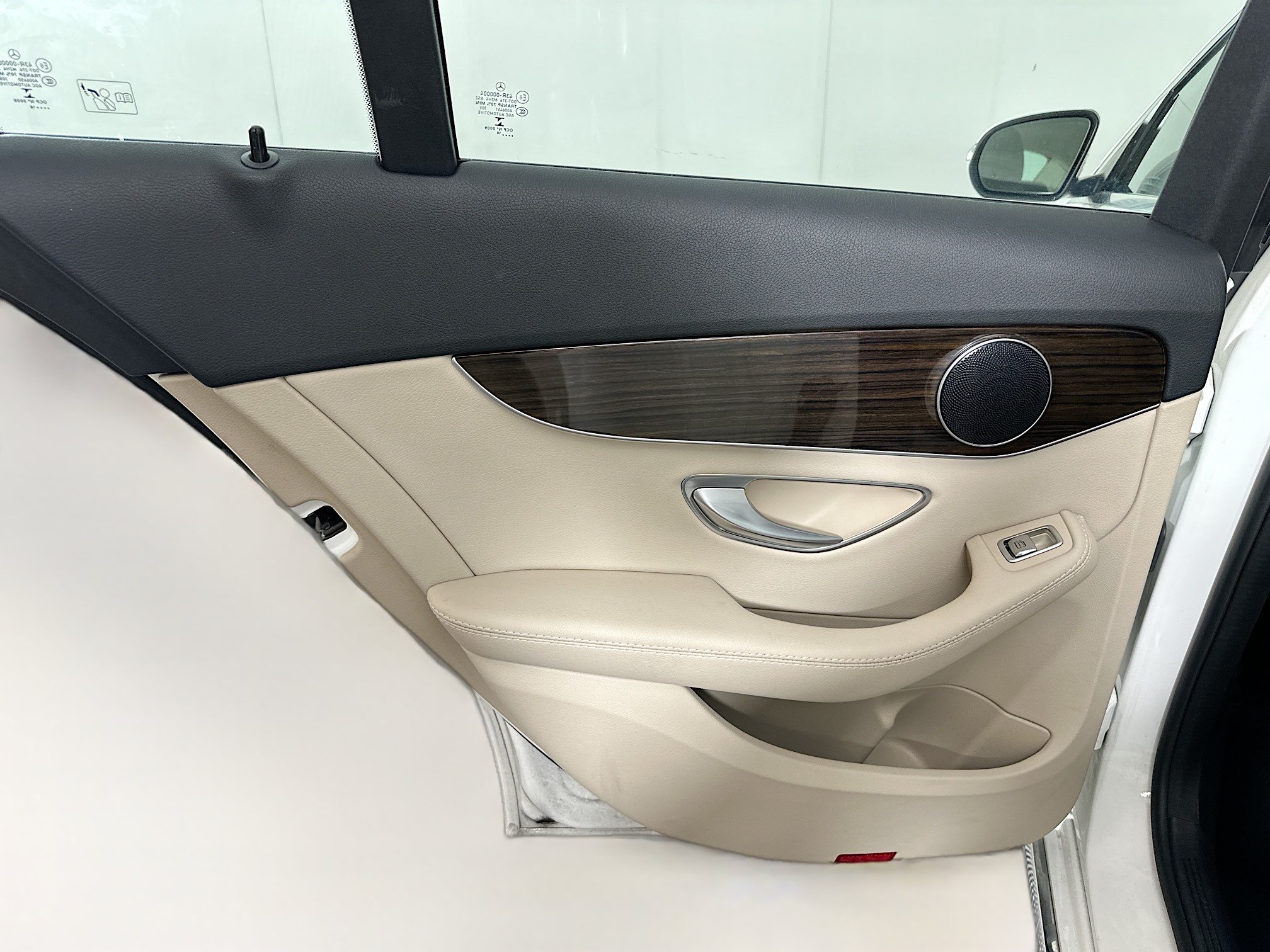 Used 2018 Mercedes-Benz C 300 Sedan image 27
